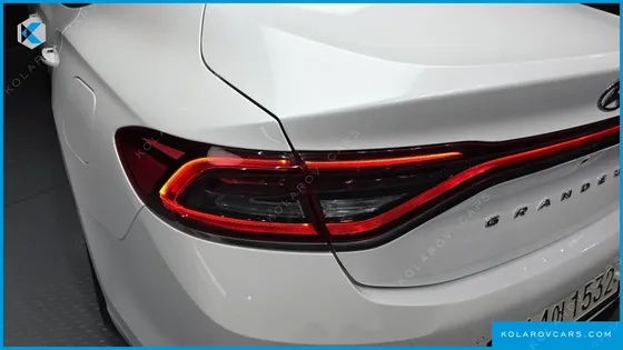 HYUNDAI GRANDEUR 2.4 PREMIUM