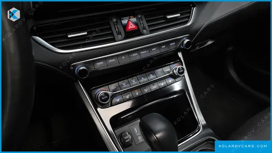 HYUNDAI GRANDEUR 2.4 PREMIUM