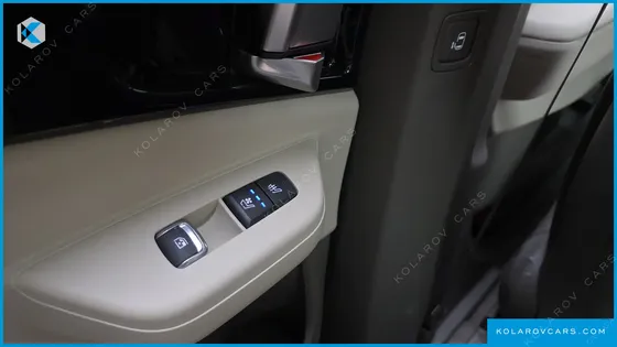 KIA CARNIVAL 7-SEATER GRAVITY