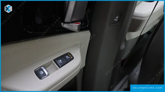 KIA CARNIVAL 7-SEATER GRAVITY