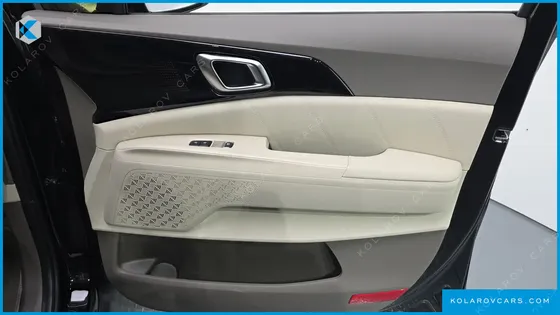 KIA CARNIVAL 7-SEATER GRAVITY