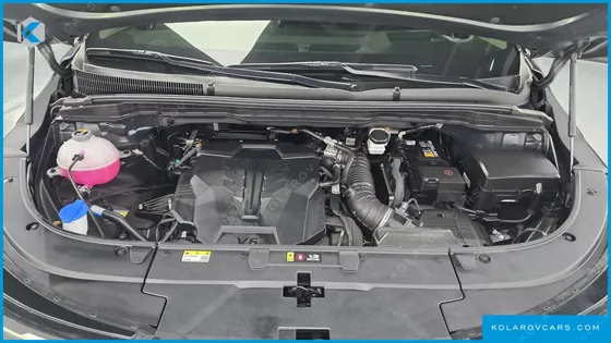 KIA CARNIVAL GASOLINE 7-SEATER NOBLESSE