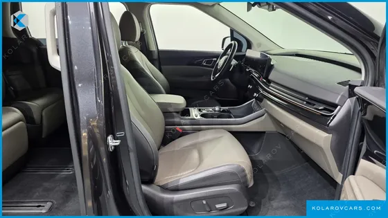 KIA CARNIVAL 7-SEATER SIGNATURE