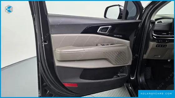 KIA CARNIVAL 7-SEATER SIGNATURE