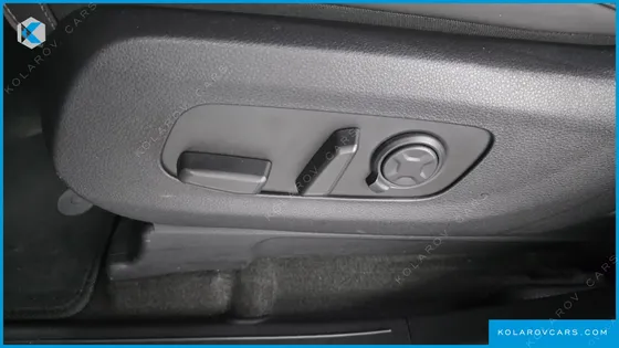 KIA CARNIVAL 7-SEATER SIGNATURE