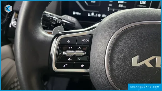 KIA CARNIVAL 7-SEATER SIGNATURE