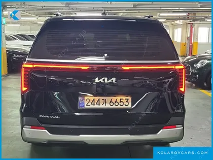 KIA CARNIVAL 9-SEATER PRESTIGE