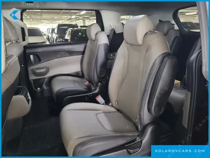 KIA CARNIVAL 9-SEATER PRESTIGE