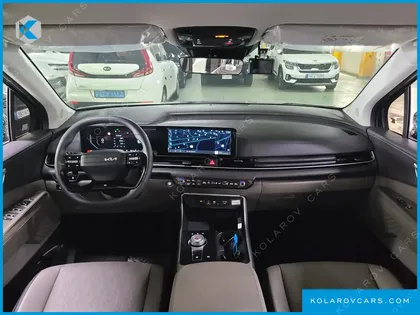 KIA CARNIVAL 9-SEATER PRESTIGE
