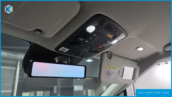 KIA CARNIVAL 7-SEATER SIGNATURE