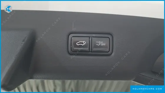 KIA CARNIVAL 7-SEATER SIGNATURE