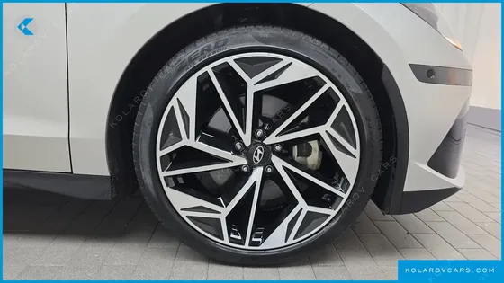 HYUNDAI IONIQ 6 LONG RANGE