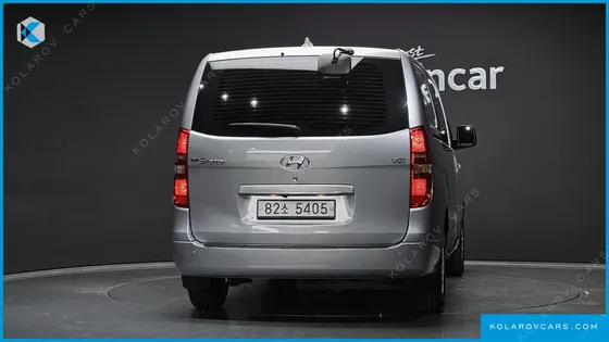 HYUNDAI STAREX VAN 5-SEATER