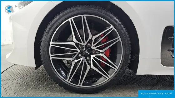 KIA STINGER 2.5 AWD MASTERS