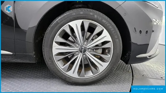 KIA K8 SIGNATURE