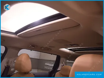 KIA CARNIVAL 9-SEATER SIGNATURE
