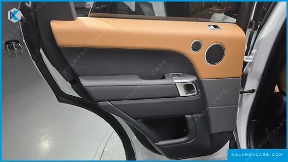 LAND ROVER RANGE ROVER SPORT D300 HSE DYNAMIC