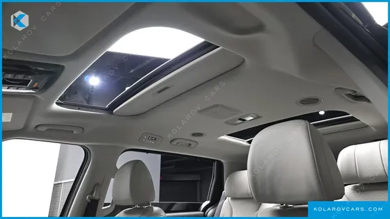 KIA CARNIVAL GASOLINE 7-SEATER SIGNATURE