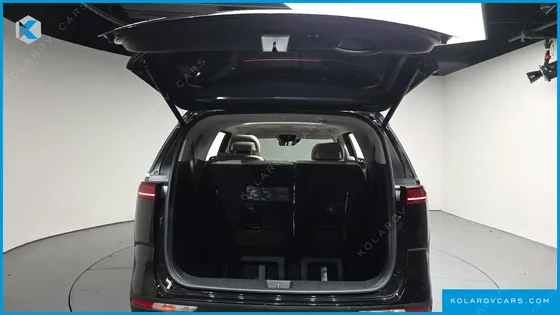 KIA CARNIVAL GASOLINE 7-SEATER SIGNATURE