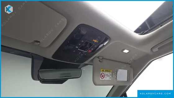 KIA CARNIVAL GASOLINE 7-SEATER SIGNATURE