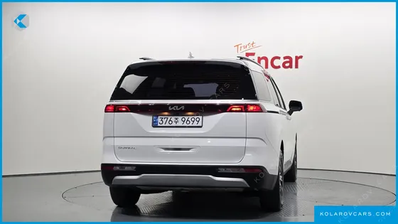 KIA CARNIVAL 9-SEATER PRESTIGE