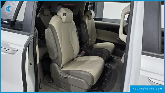 KIA CARNIVAL 9-SEATER PRESTIGE