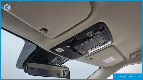 KIA CARNIVAL 9-SEATER PRESTIGE