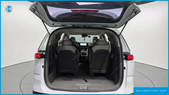 KIA CARNIVAL 9-SEATER PRESTIGE