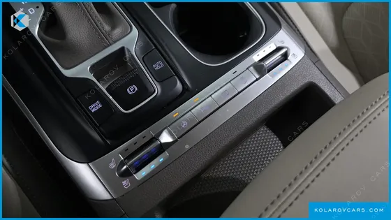 KIA CARNIVAL 9-SEATER PRESTIGE