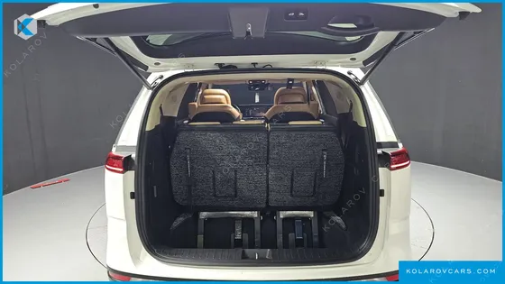 KIA CARNIVAL GASOLINE 7-SEATER SIGNATURE