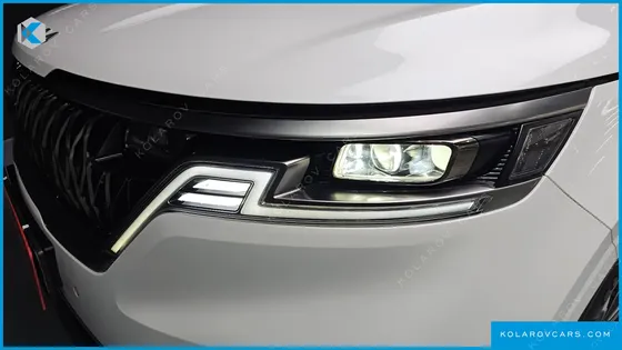 KIA CARNIVAL GASOLINE 7-SEATER SIGNATURE