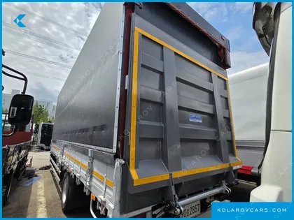 HYUNDAI MEGA TRUCK GOLD
