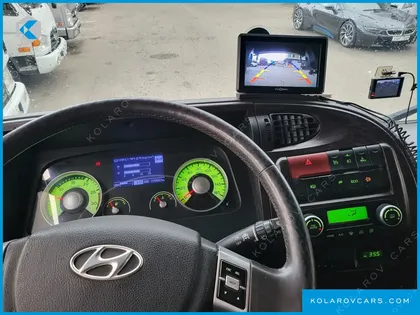 HYUNDAI MEGA TRUCK GOLD