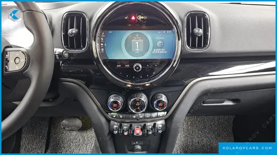 MINI COUNTRYMAN CLASSIC PLUS LAUNCH PACK