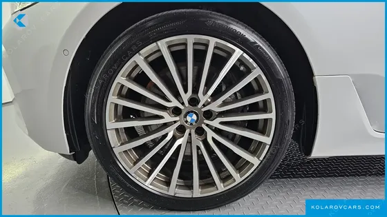BMW GRAN TURISMO (GT) 640I XDRIVE LUXURY