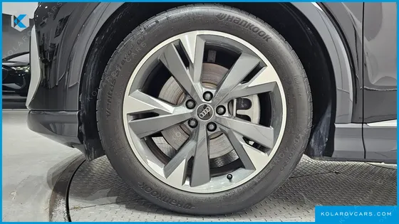 AUDI Q4 E-TRON 40 PREMIUM