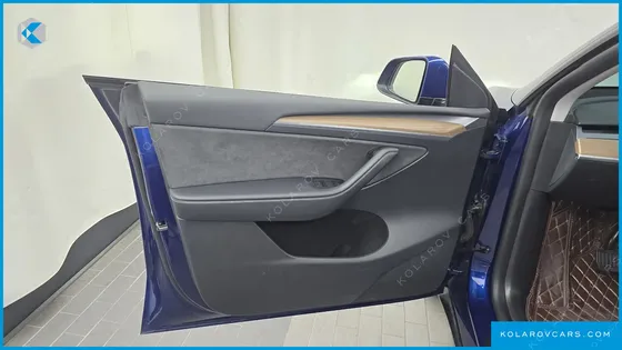 TESLA MODEL Y RWD