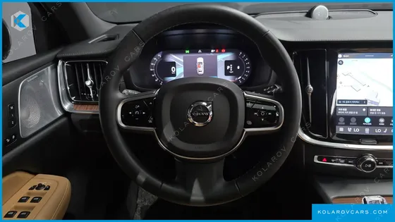VOLVO V60 B5 ULTIMATE AWD