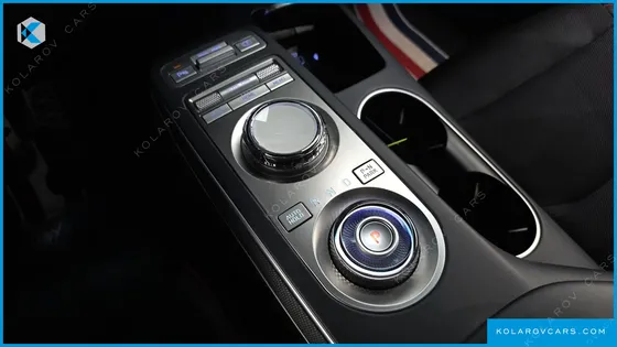 GENESIS GV70 2.5T GASOLINE 2WD