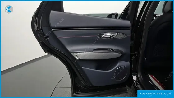 GENESIS GV70 2.5T GASOLINE 2WD