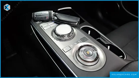 GENESIS GV70 2.5T GASOLINE 2WD