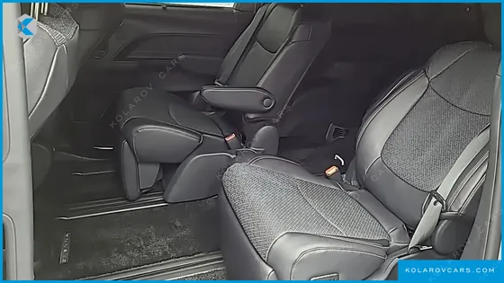 TOYOTA SIENNA 2.5 HYBRID 2WD