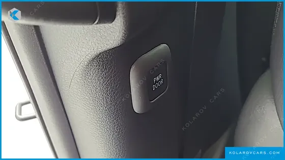 TOYOTA SIENNA 2.5 HYBRID 2WD