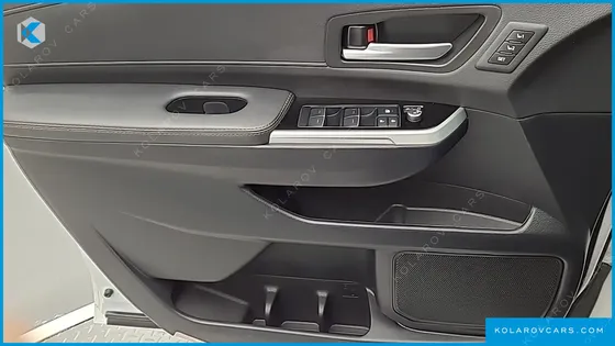 TOYOTA SIENNA 2.5 HYBRID 2WD