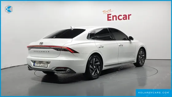 HYUNDAI GRANDEUR LE BLANC