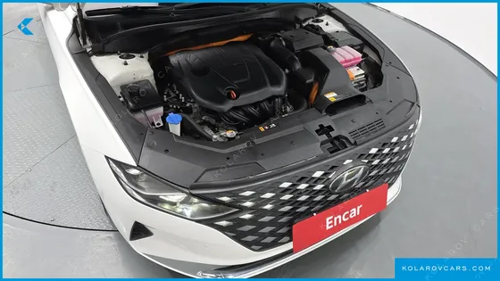 HYUNDAI GRANDEUR LE BLANC
