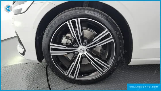 VOLVO S60 B5 INSCRIPTION