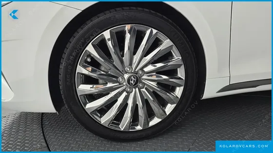 HYUNDAI GRANDEUR LE BLANC