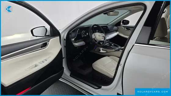 HYUNDAI GRANDEUR LE BLANC