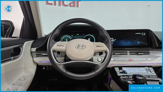 HYUNDAI GRANDEUR LE BLANC